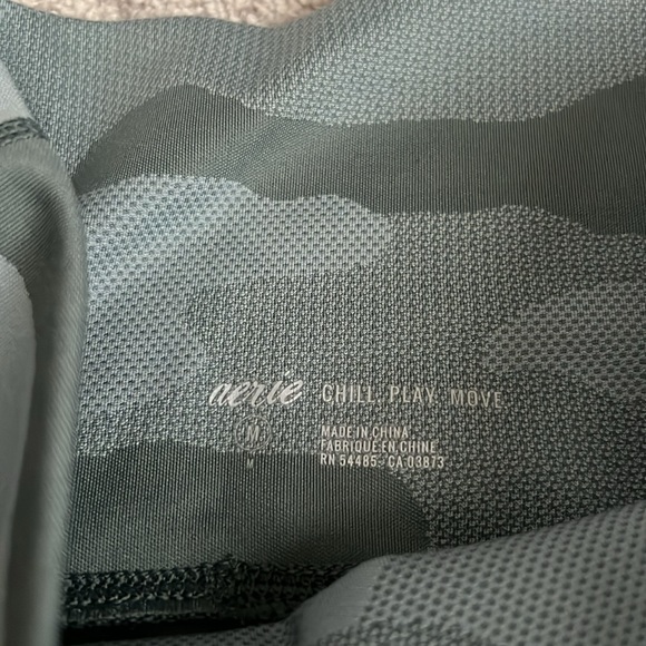 Aerie Camo Chill. Play. Move. Leggings - M - Picture 4 of 5
